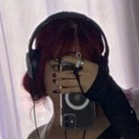 Cry.__.bby Nøgen