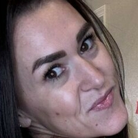 cryssie Nøgen