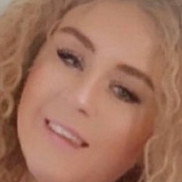Curvy Abbii Nøgen