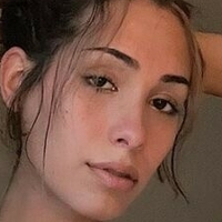 Danielle Briski Nøgen
