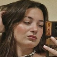 Delaney Debono Nøgen