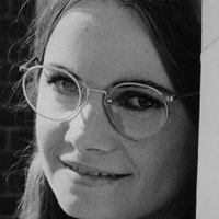 Dianne Hull Nøgen