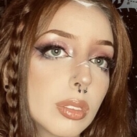 Djinnia Nøgen
