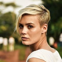 Dominique Rinderknecht Nøgen