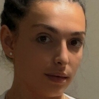 Donici Adriana Nøgen