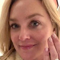 Elisabeth Röhm Nøgen
