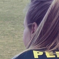 Elise Perry Nøgen