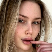 elizabeth_osi Nøgen