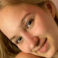Elizabeth Yummy Nøgen
