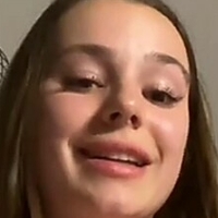 Elle B Nøgen