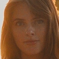 Emily Zeck Nøgen