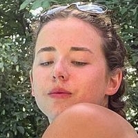EmilyThankYouNext Nøgen