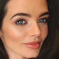 Emma McVey Nøgen
