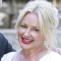 Emma Ridley Nøgen