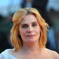Emmanuelle Seigner Nøgen