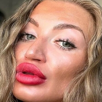 Enrica Ademi Nøgen