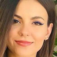 Erica Packer Nøgen