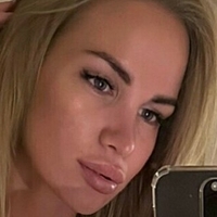 Erin Leslie Nøgen