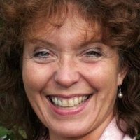 Esther Moser Nøgen