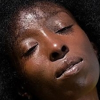 Eunice Olumide Nøgen