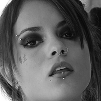 freethaizsuicide Nøgen