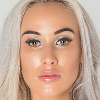 Gergye Krisztina Nøgen