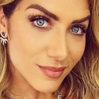 Giovanna Ewbank Nøgen