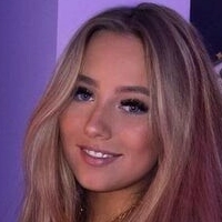 Gracie Mae Nøgen
