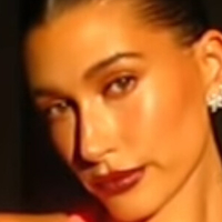 Hailey Baldwin Bieber Nøgen