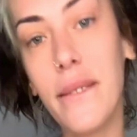 Hannah Peachey Nøgen