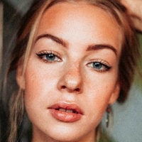 hedwigtr Nøgen