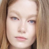 Hollie-May Saker Nøgen