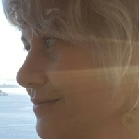 Holly Conrad Nøgen