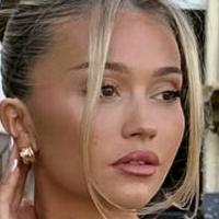 Holly Pedlar Nøgen