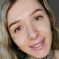 hotfeli Nøgen