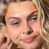 Iane Deville Nøgen