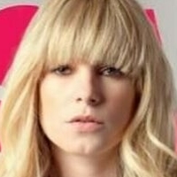 Ignacia Allamand Nøgen