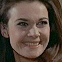 Imogen Hassall Nøgen