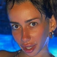 Ivana Puzic Nøgen
