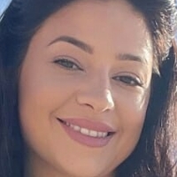 Ivy Ember Nøgen