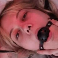 izzystewart Nøgen