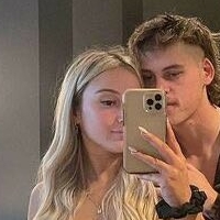 jainjem Nøgen