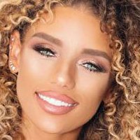 Jena Frumes Nøgen