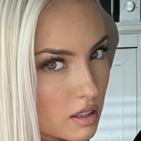 jenniferlevii Nøgen