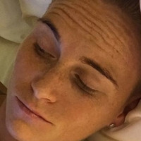 Jess Fishlock Nøgen