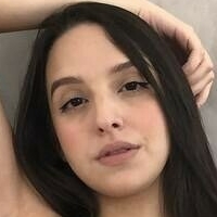 Júlia Aires Nøgen