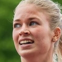Julia Henriksson Nøgen