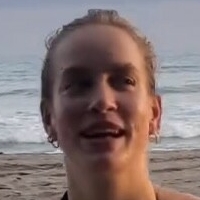 Justleo Nøgen