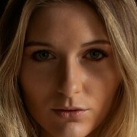 Kate Darling Nøgen