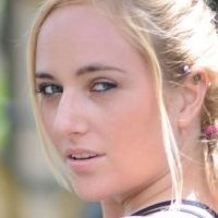 Kate England Nøgen